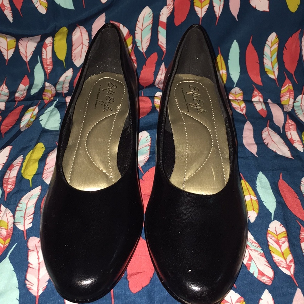 Black Hush Puppy Pumps 8